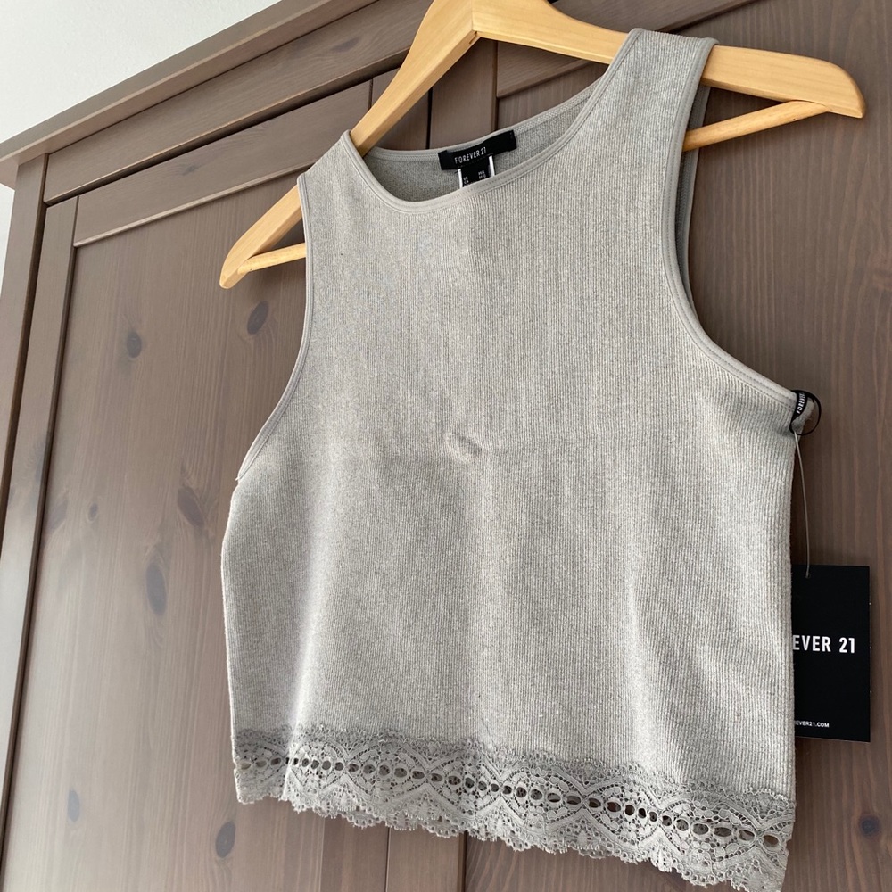 F21 | Lace Trim Crop Top